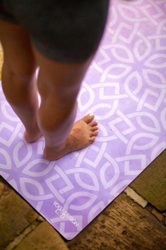 Floral Flow - Travel Mat