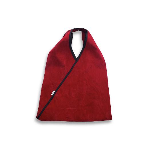 Kırmızı Omuz ve Sırt Çantası